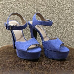 Candies light purple strapy heels -size 7.5
